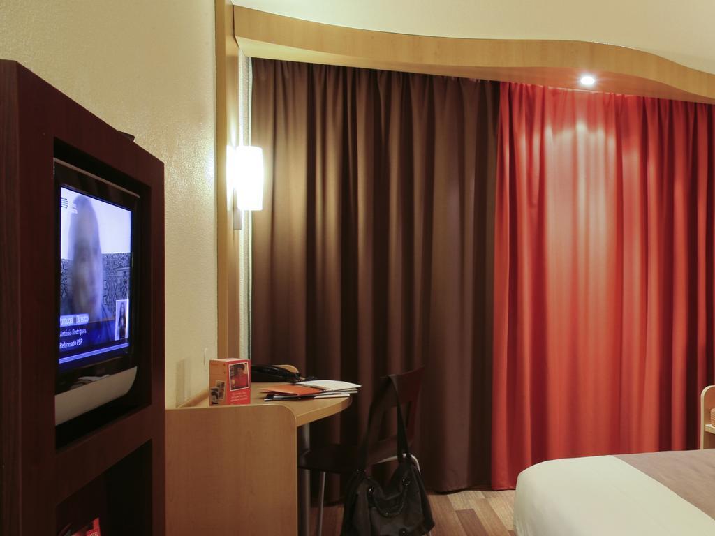 Hotel Ibis Брага Экстерьер фото